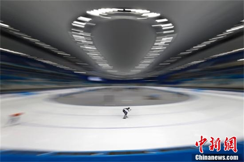 Voilà les JO d'hiver ! Le « Ruban de Glace » de Beijing accueille sa première épreuve internationale