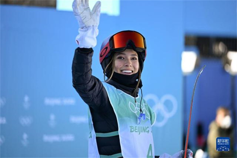 GU Ailing a décroché la médaille d'or en Freeski big air femmes
