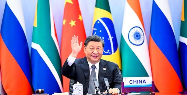 Xi Jinping appelle les pays des BRICS à poursuivre l'esprit novateur et la coopérationLe président chinois, Xi Jinping, a appelé jeudi les pays des BRICS à poursuivre l'esprit pionnier et novateur et à stimuler le potentiel et le dynamisme de la coopération.