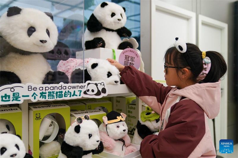 Les jouets innovants chinois sur le thème du panda populaires dans le monde entier