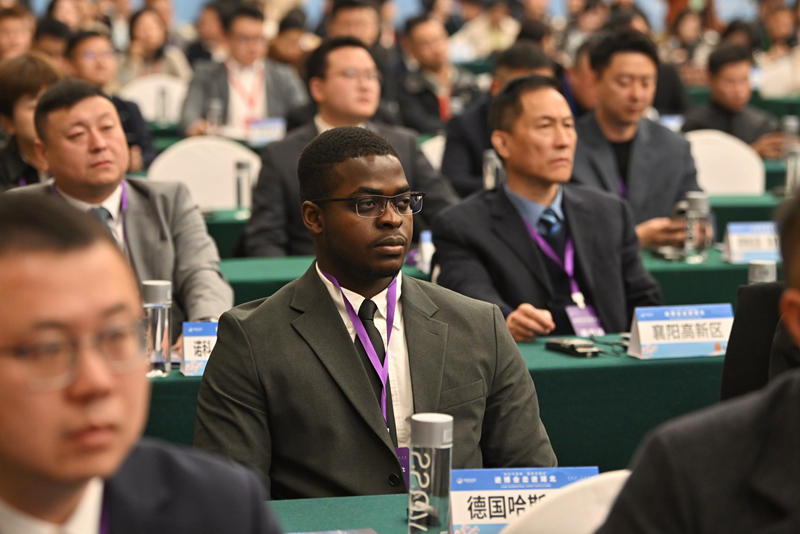 Hubei : organisation d'un événement « La CIIE vient dans le Hubei » à Wuhan