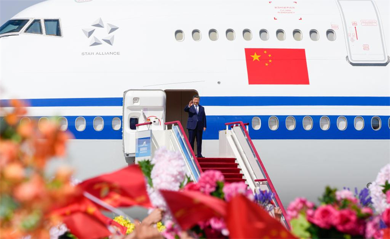 Xi Jinping conduit une délégation centrale à Urumqi pour les célébrations du 70e anniversaire de la fondation de la région autonome ouïgoure du Xinjiang