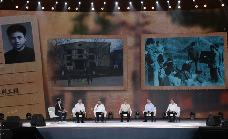 Jiangsu : l'événement en ligne 2025 « Écrire un chapitre splendide de la jeunesse sur la terre de la mère patrie » s'est tenu à l'Université Hehai de Nanjing