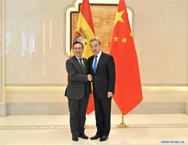 Les ministres chinois et espagnol des AE s'engagent à renforcer leurs liens bilatéraux