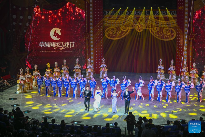 Guangdong :  ouverture du 8e Festival international du cirque de Chine à Hengqin