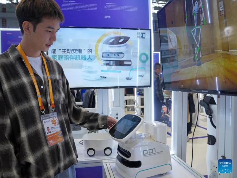 Shanghai : des produits et services de santé adaptés aux personnes âgées présentés à la 8e CIIE