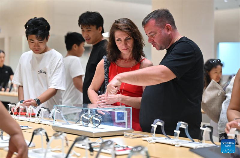 Hainan : la fièvre des achats hors taxes à Sanya