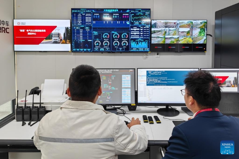 Un étonnant « camion à tresses » intelligent dévoilé pour favoriser la transformation verte dans le secteur du fret chinois