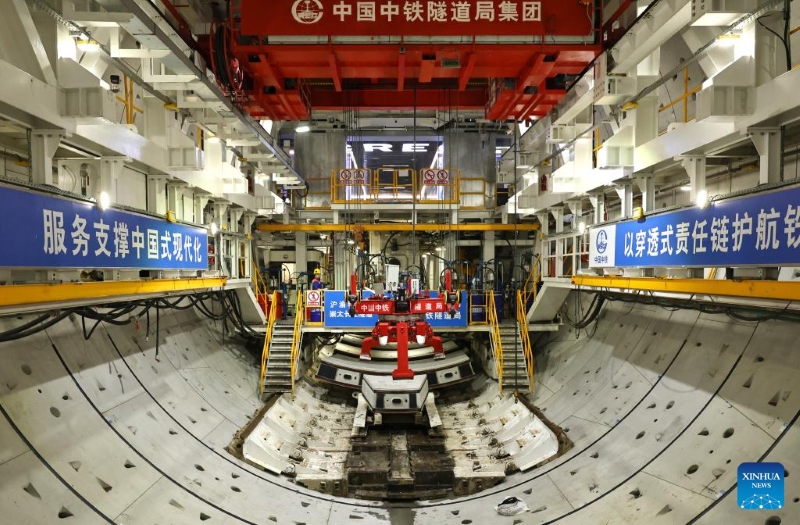 Le tunnelier à bouclier de grand diamètre « Linghang » franchit la barre des 10 000 m sous le fleuve Yangtsé