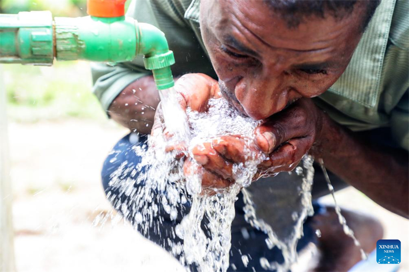 Là où l'eau potable coule, la maladie recule : les efforts chinois de lutte contre la bilharziose sauvent des vies à Zanzibar