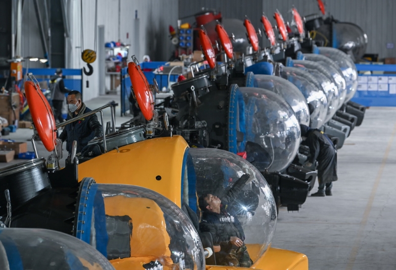 Chongqing : le submersible touristique habité « Jiaozi » subit des tests avant livraison