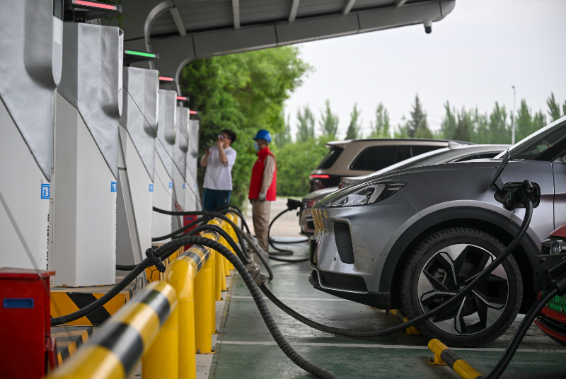 Le nombre d'installations de recharge de véhicules électriques en Chine dépasse 20 millions