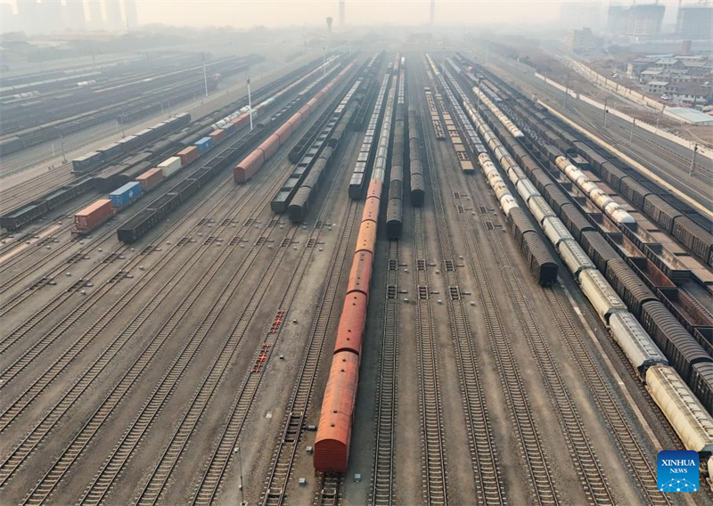 Heilongjiang : à Harbin, un centre ferroviaire offre des garanties pour les labours de printemps
