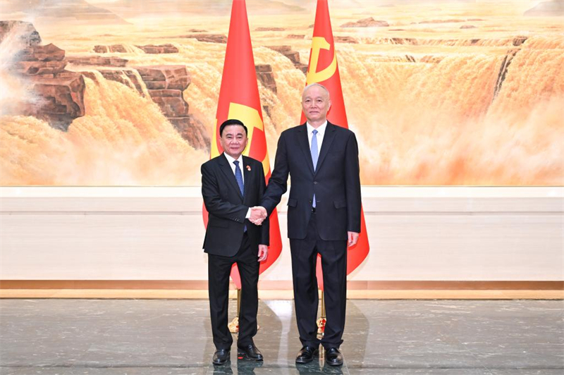 La Chine et le Vietnam s'engagent à tirer pleinement parti des canaux interpartis