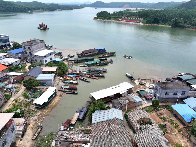 Guangxi : un ancien port saunier millénaire connaît une nouvelle vitalité