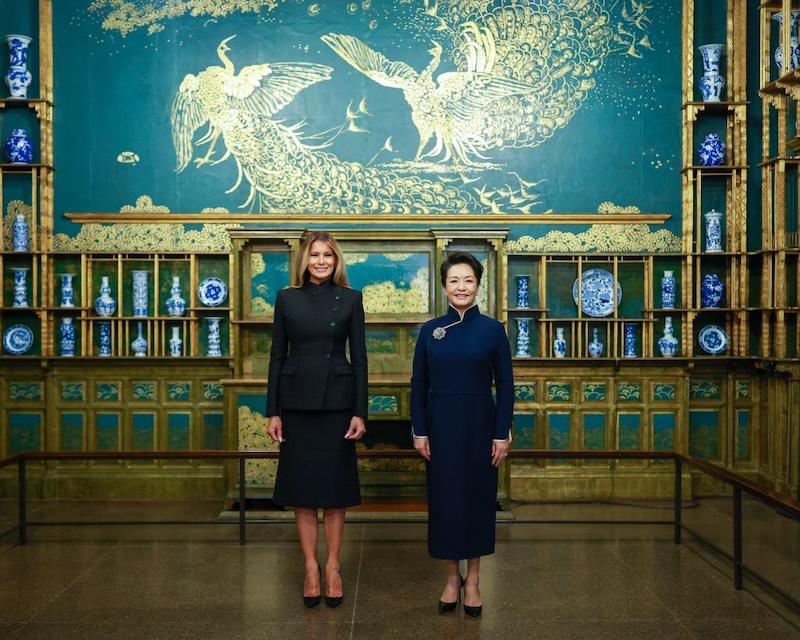 Les premières dames de Chine et des Etats-Unis visitent le Musée national d'art asiatique
