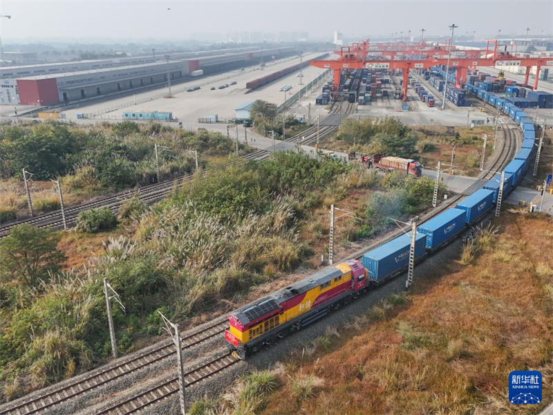 Les entreprises étrangères restent confiantes dans la croissance de la Chine dans le cadre du 15e Plan quinquennal