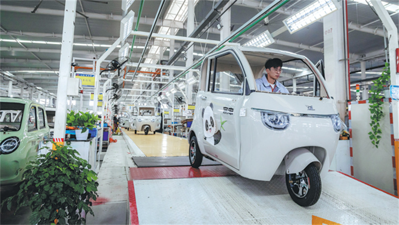 Jiangsu : les tricycles électriques de Xuzhou connaissent une popularité croissante à l'étranger