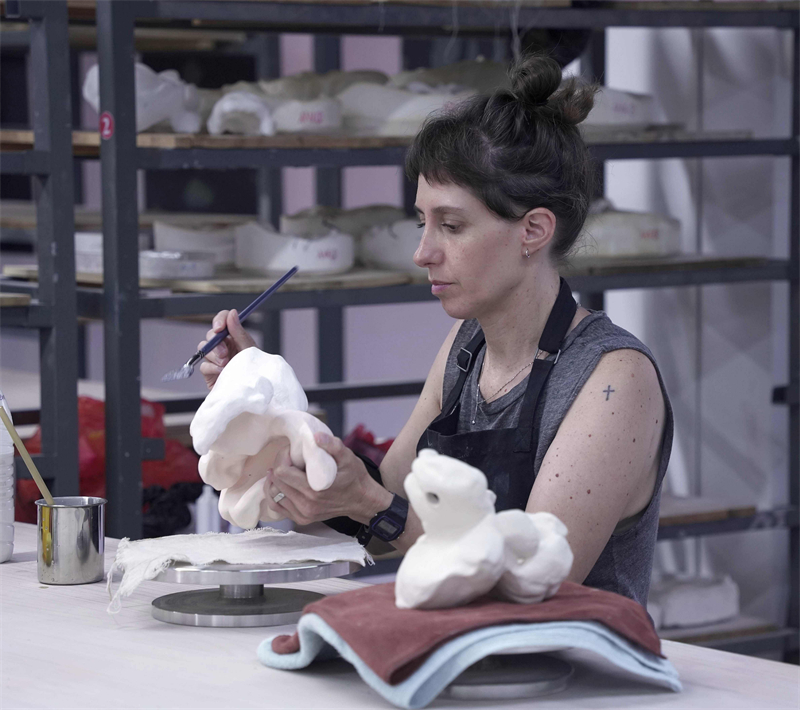 Jiangxi : Jingdezhen, capitale de la porcelaine millénaire, attire toujours de nombreux artistes chinois et étrangers