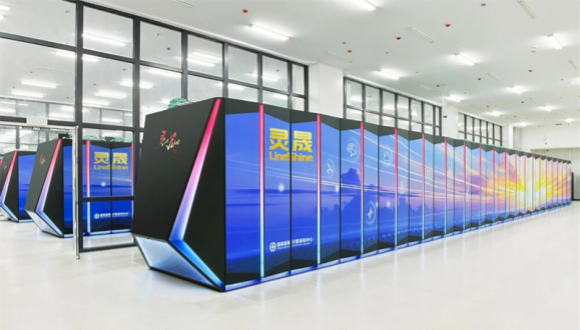 Quel est le « secret de l'innovation » qui explique le succès de la Chine dans le domaine des supercalculateurs ?                    Récemment, la 67e édition du classement mondial « TOP500 » des supercalculateurs, publiée lors de la Conférence internationale sur le calcul à hautes performances (ISC) à Hambourg, en Allemagne, a placé le supercalculateur chinois « Lingsheng » — un système de conception nationale et sous contrôle souverain — en tête de liste. 