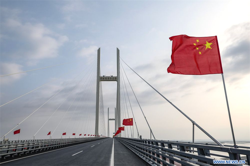 Un nouveau pont frontalier Chine-RPDC sur le fleuve Yalu s'ouvre à la circulation