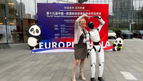 Les entreprises européennes intègrent de plus en plus des technologies chinoises                    Dans une usine de machines située à Vicence, en Italie, des robots de fabrication chinoise soudent des composants et déplacent des matériaux. Ces machines proviennent de l'entreprise Chengdu CRP Robot Technology Co., Ltd., qui compte désormais plus de 20 partenaires répartis dans 13 pays européens.